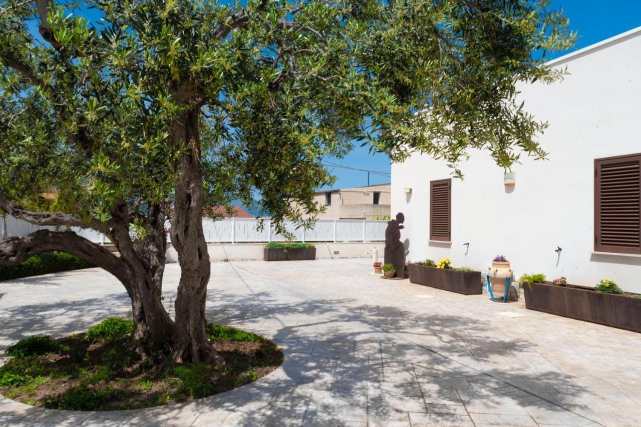 Villa Con Piscina Alcamo Marina Экстерьер фото